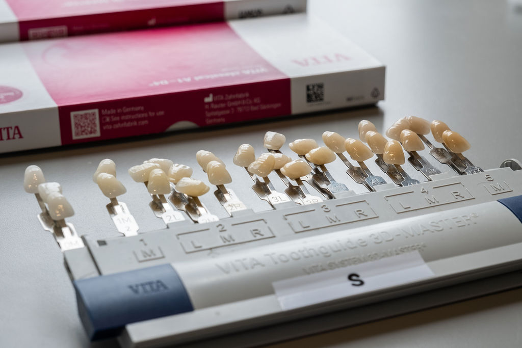 Full-Mouth Porcelain Teeth Near You